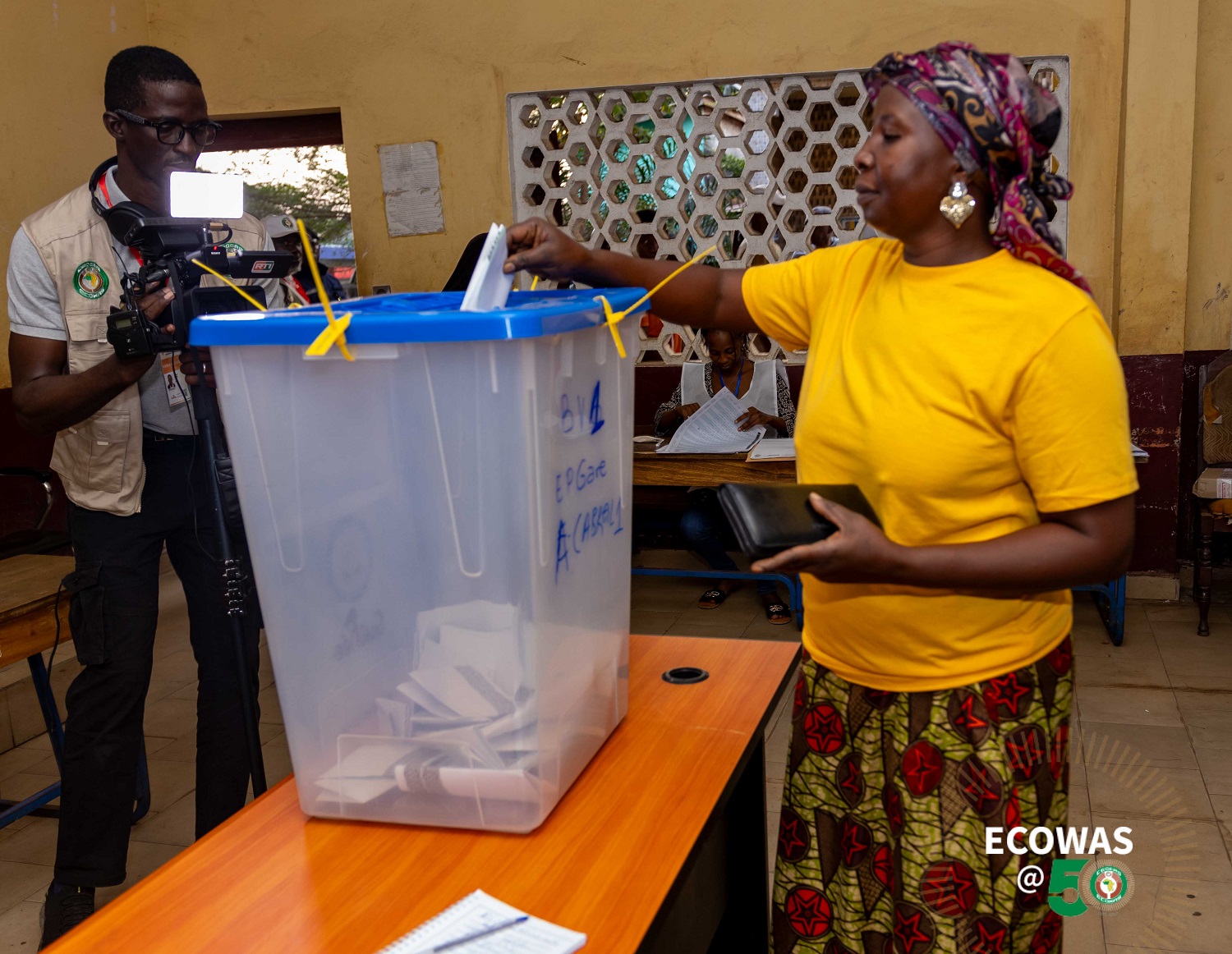 Les guinéens aux urnes pour élire leur nouveau président de la République.
